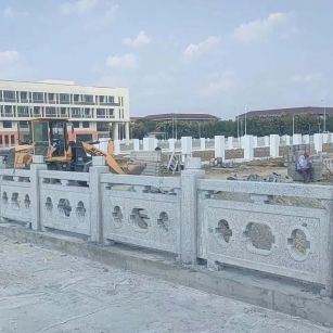 黄冈 白麻花岗岩荔枝面河道栏杆