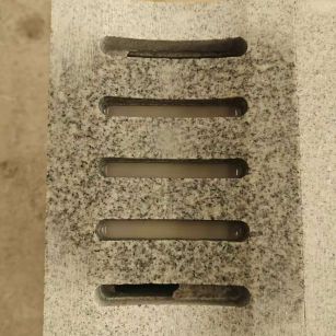 黄冈 芝麻白拉丝面花岗岩U型开槽排水槽