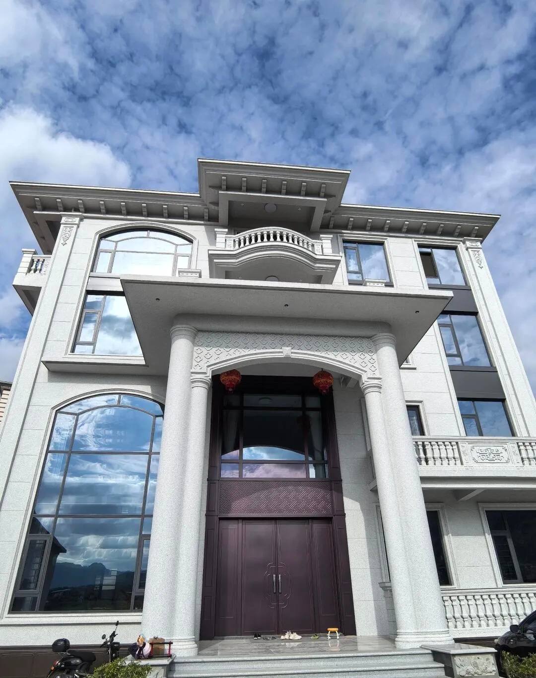 黄冈白麻别墅外墙干挂石材效果示例