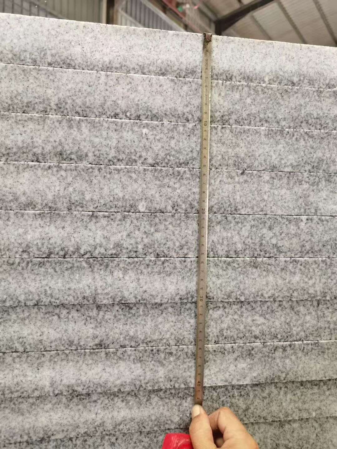 黄冈 芝麻白火烧成品厚薄均匀，B料价格接近A料质量