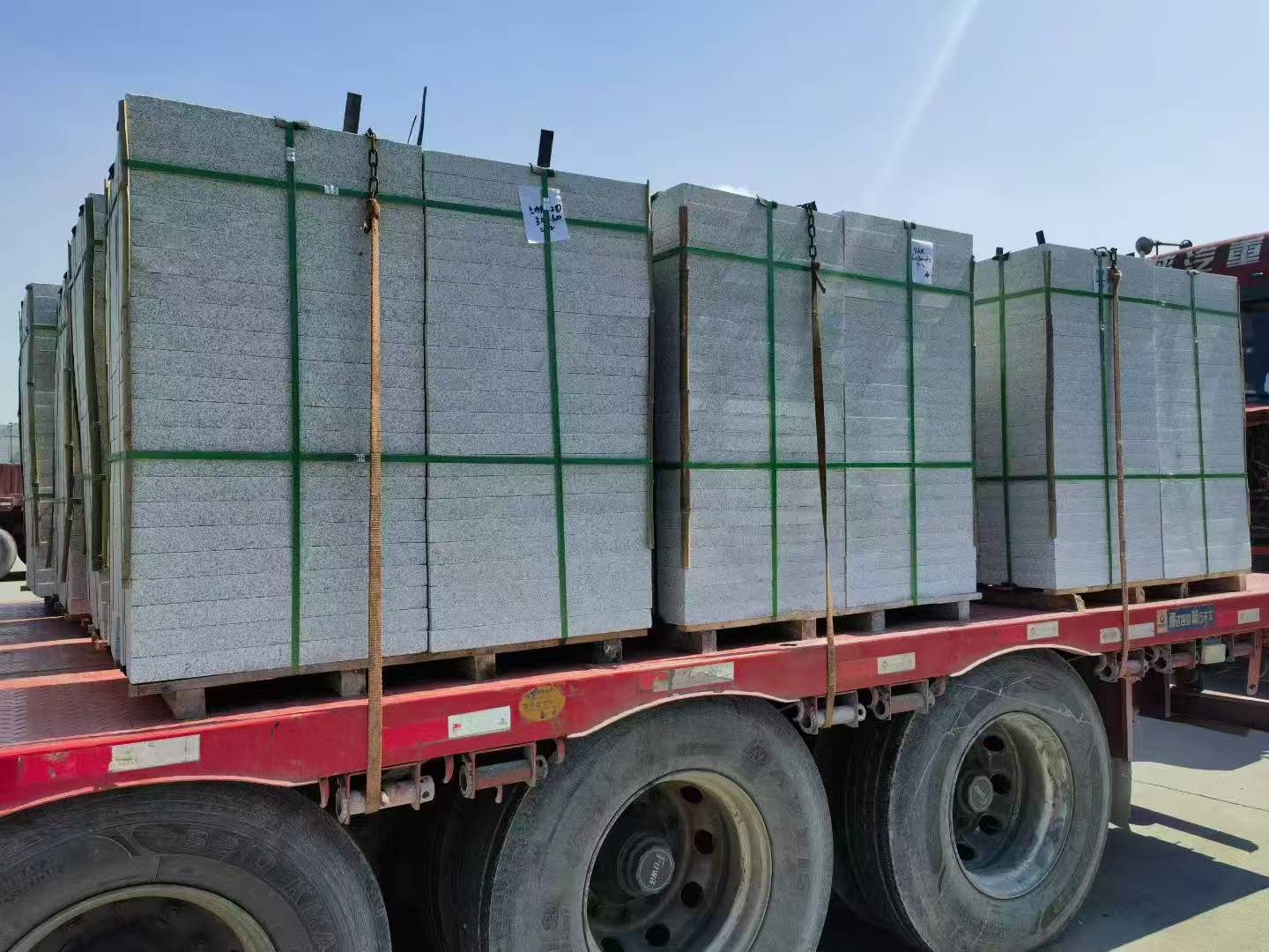 黄冈芝麻白花岗岩出货日常地铺石