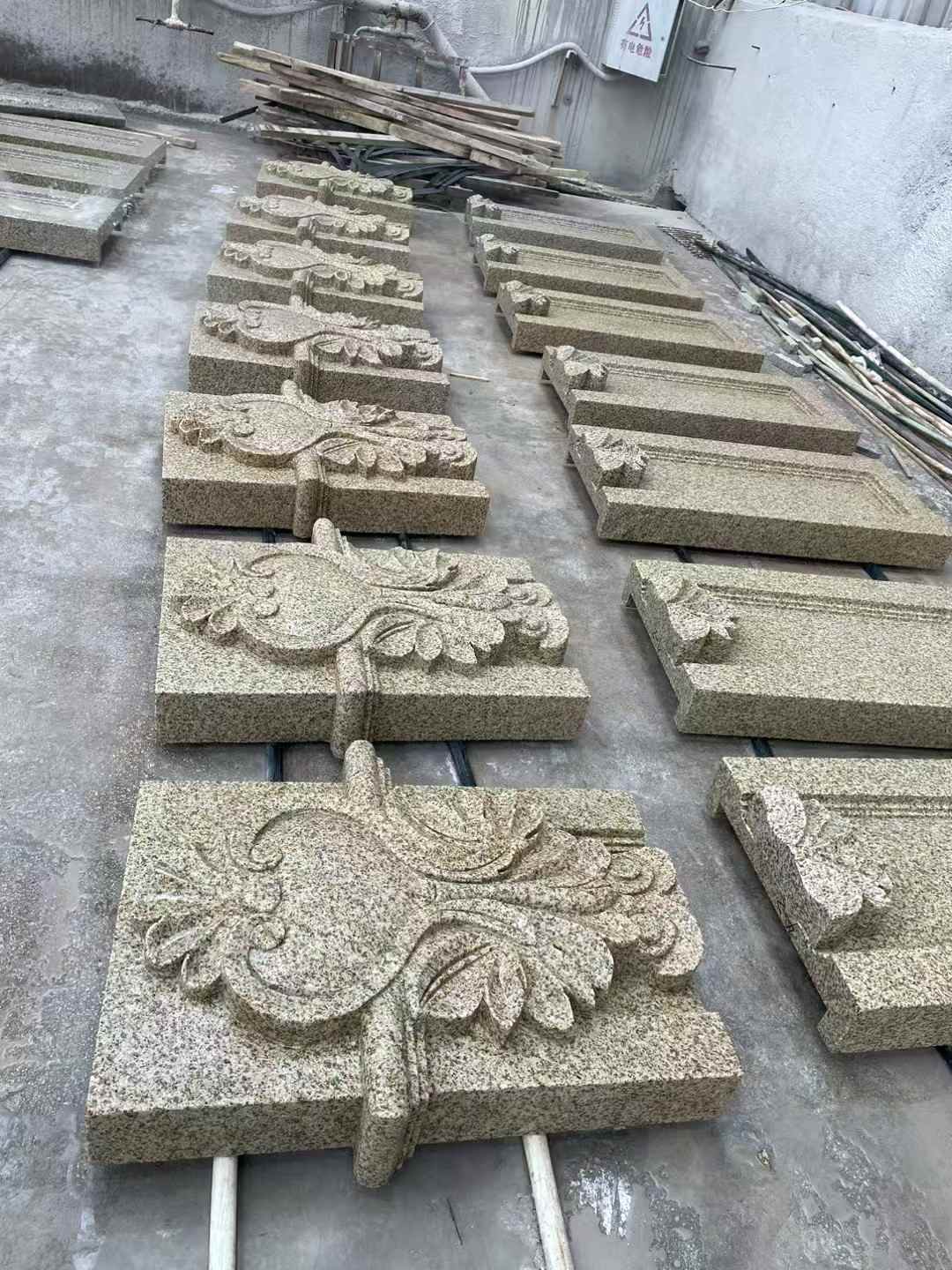 黄冈 黄金麻花岗岩别墅外墙雕刻板