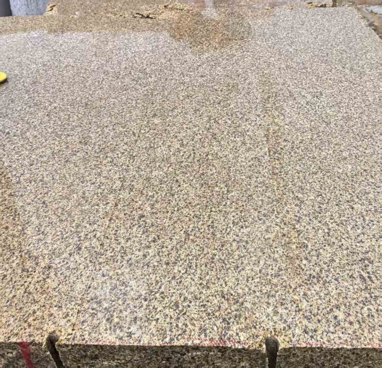 黄冈 黄金麻花岗岩石材方料