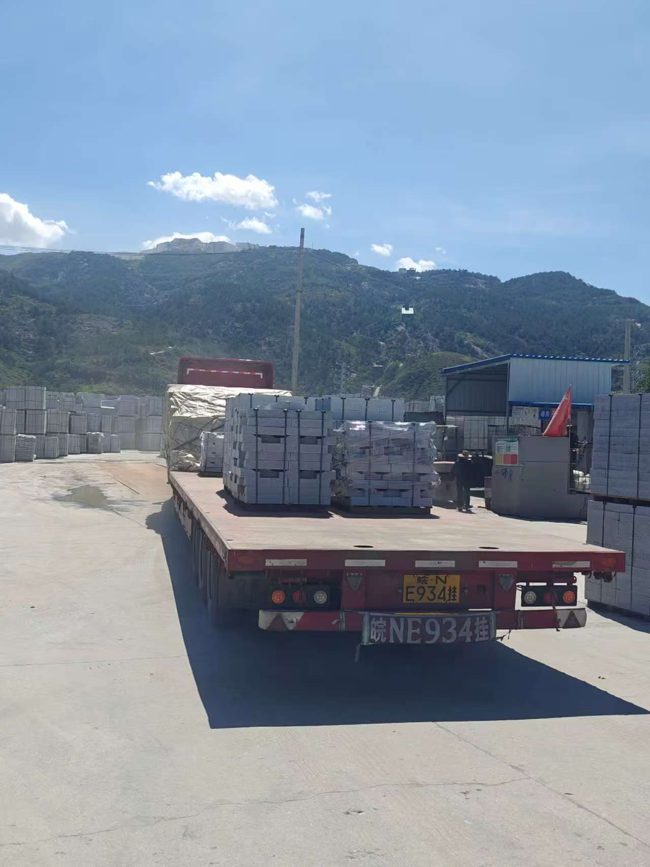 黄冈 芝麻白仿形路沿石，直形路沿石