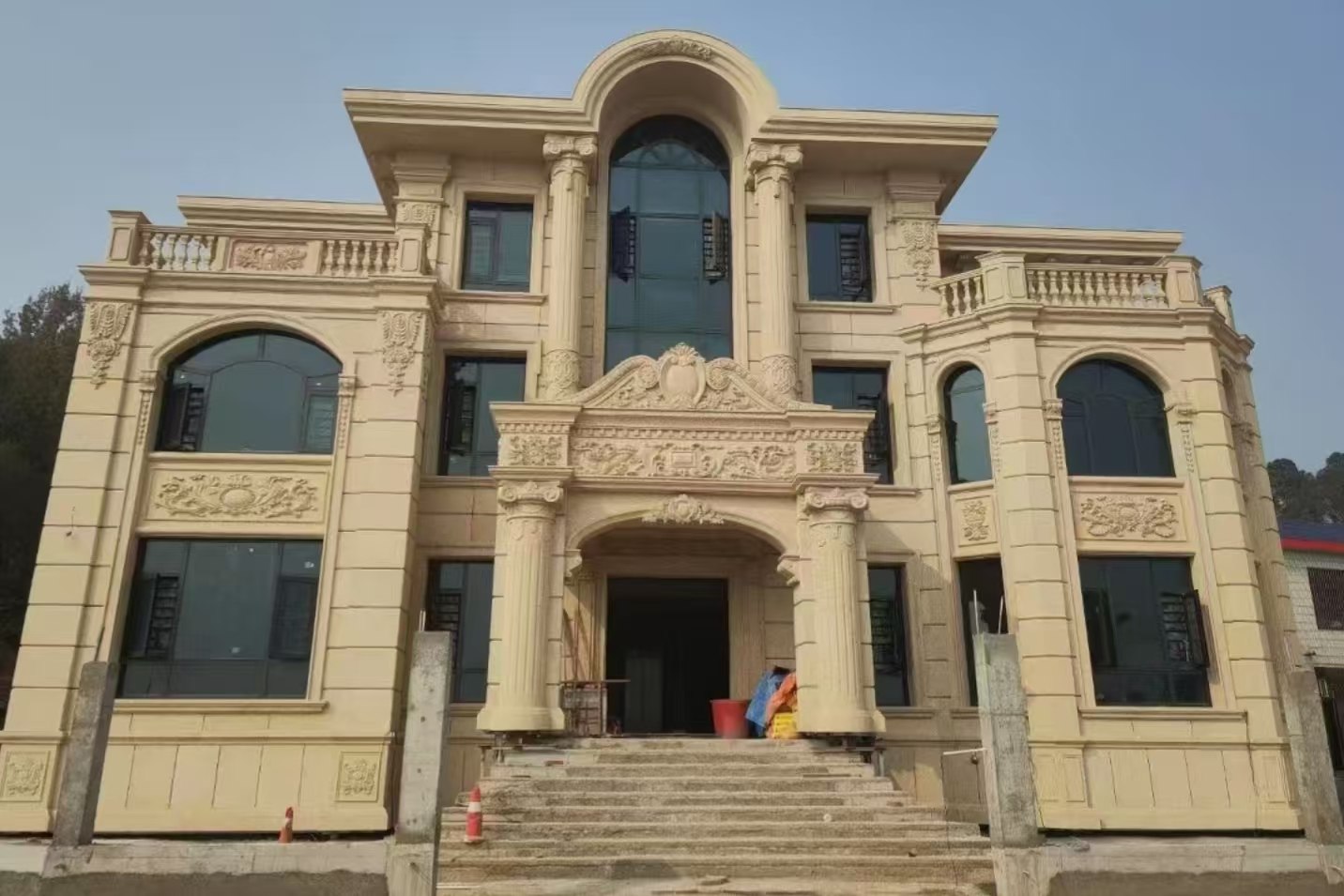 黄冈 黄金麻花岗岩别墅外墙干挂