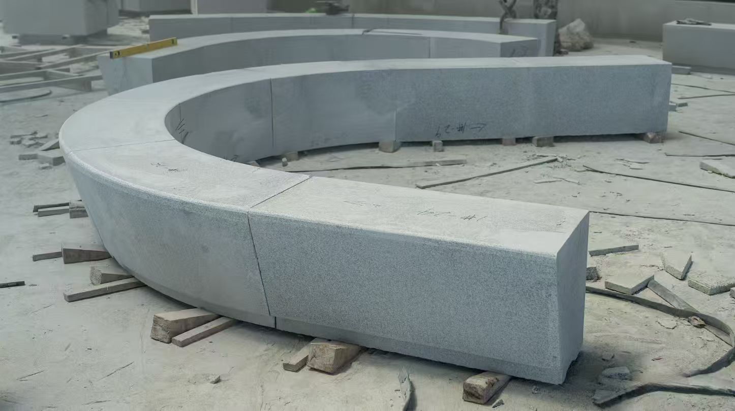 黄冈 芝麻白花岗岩光面弧形坐凳