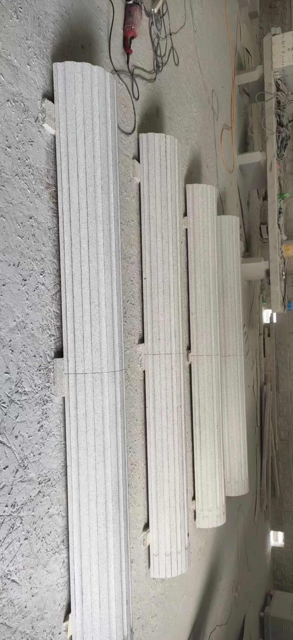 黄冈 花岗岩厂家带你看白麻花岗岩门楼大柱柱皮