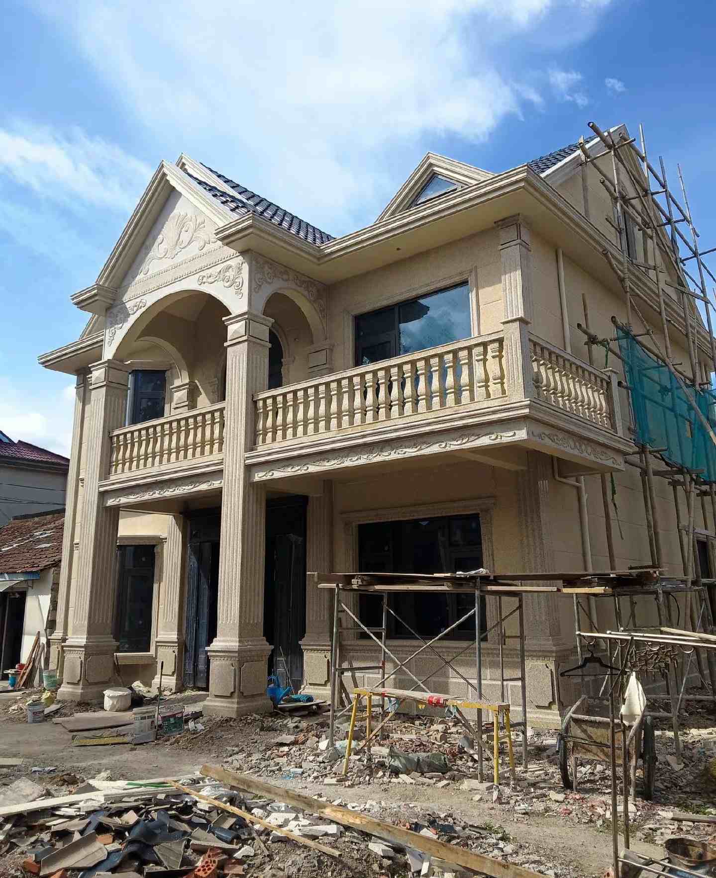 黄冈 黄金麻花岗岩石材私人别墅雕花门楼柱阳台栏杆