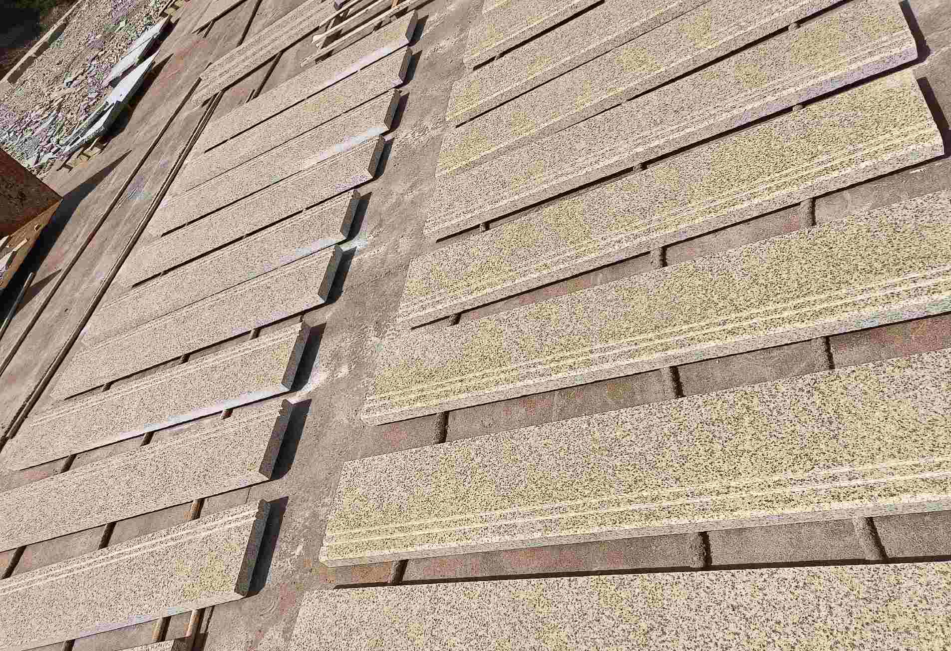 黄冈 黄金麻花岗岩光面楼梯踏步