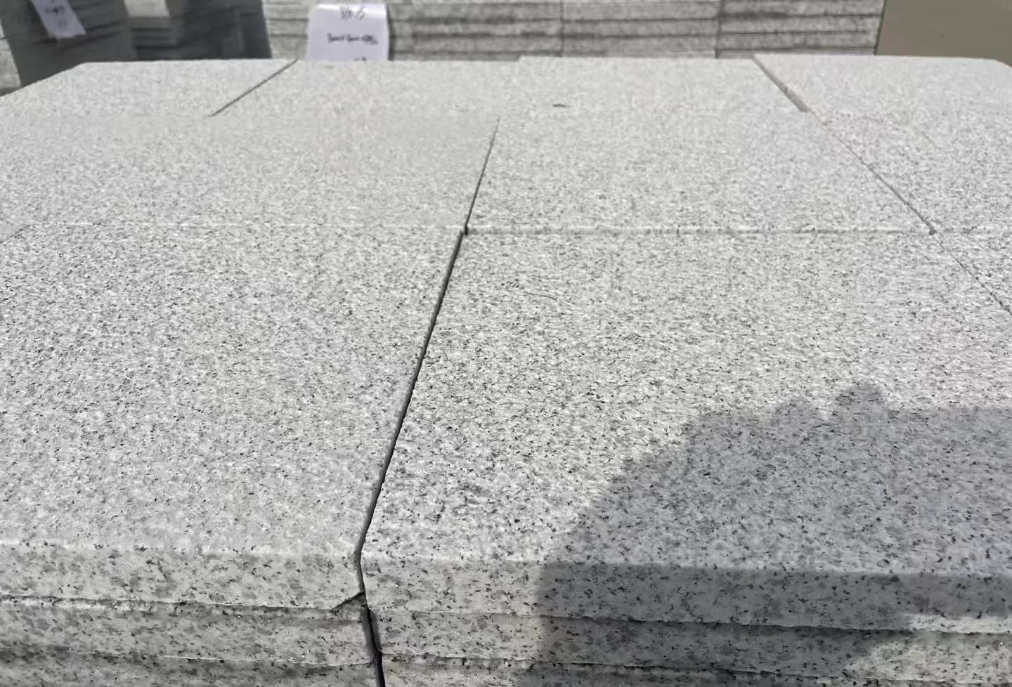 黄冈 白麻花岗岩石材推荐 荔枝面地铺石