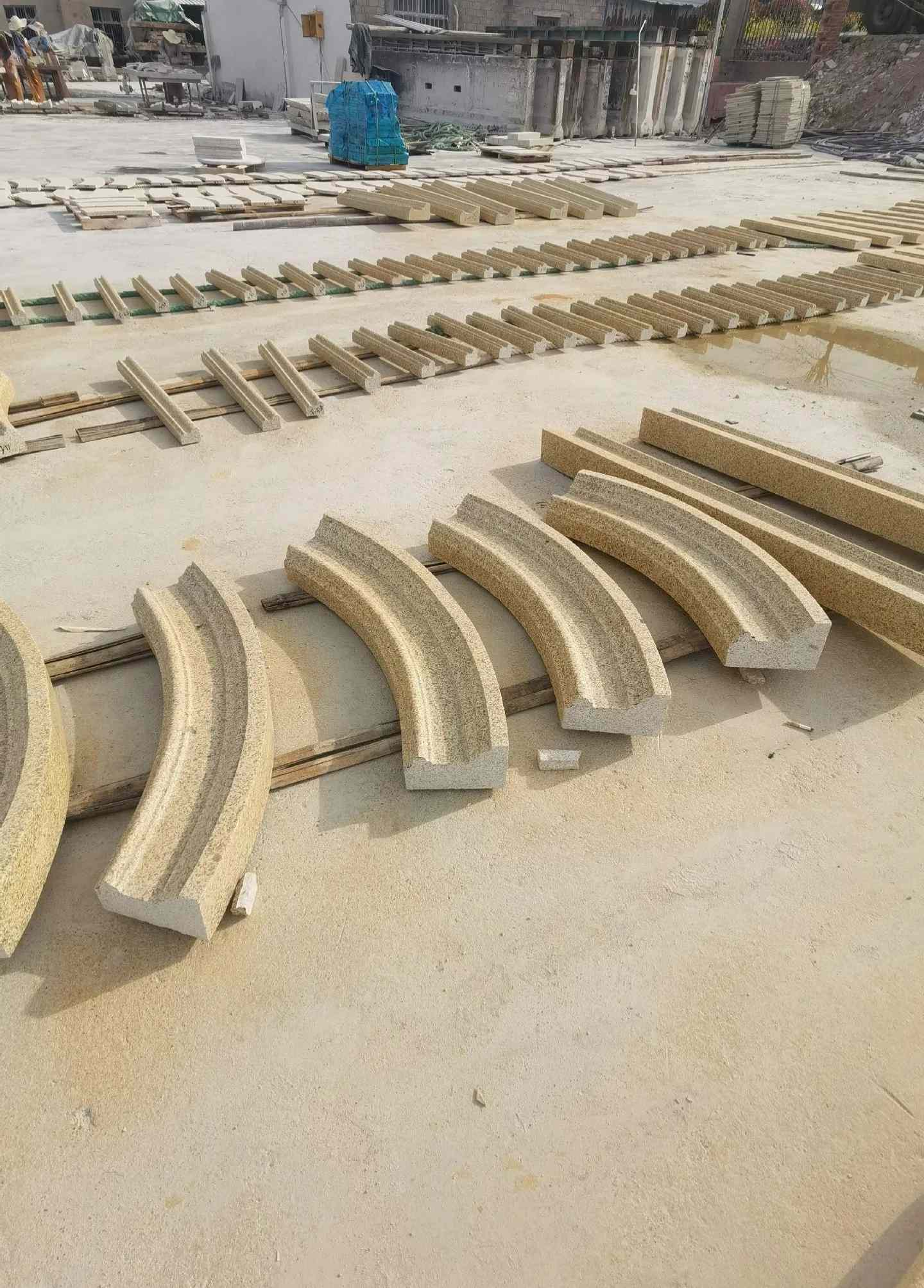 黄冈 黄金麻花岗岩别墅线条