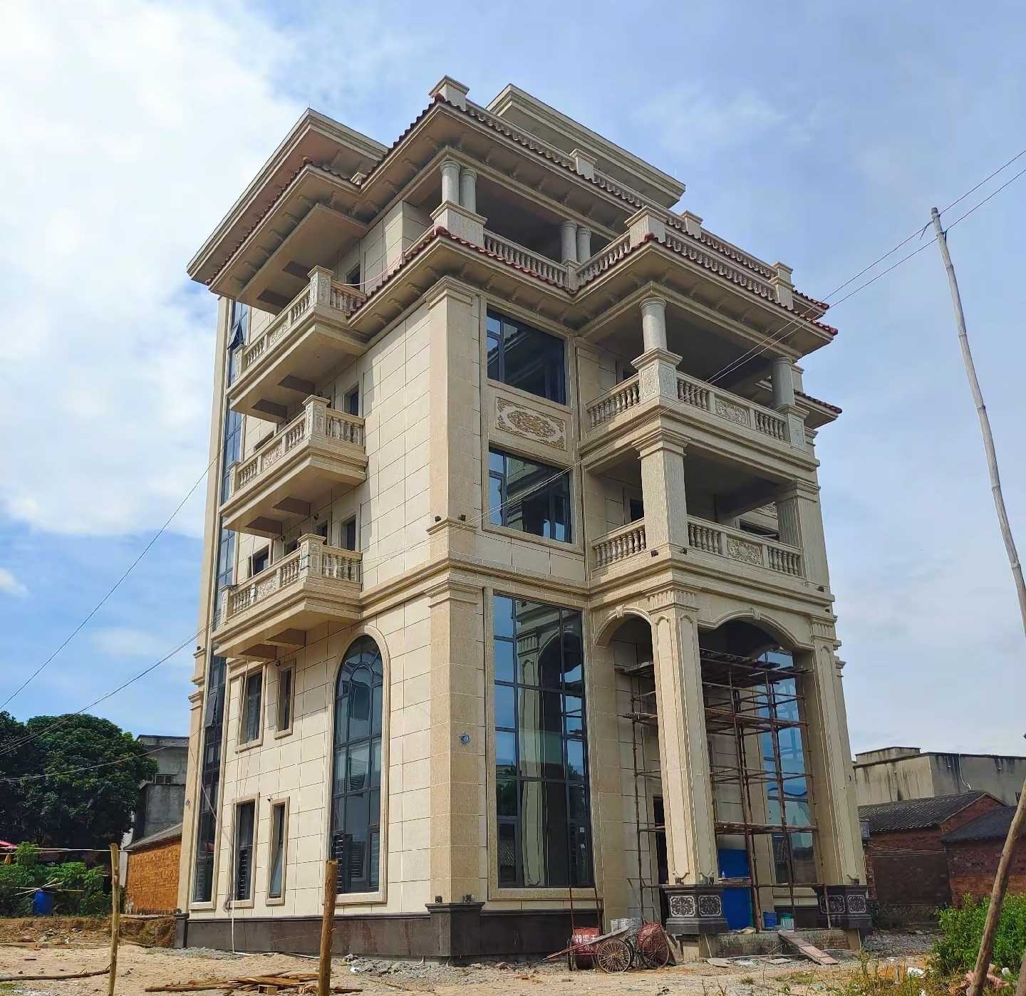 黄冈 黄金麻花岗岩石材别墅外墙干挂搭配（雕花栏杆花瓶柱门楼罗马柱）